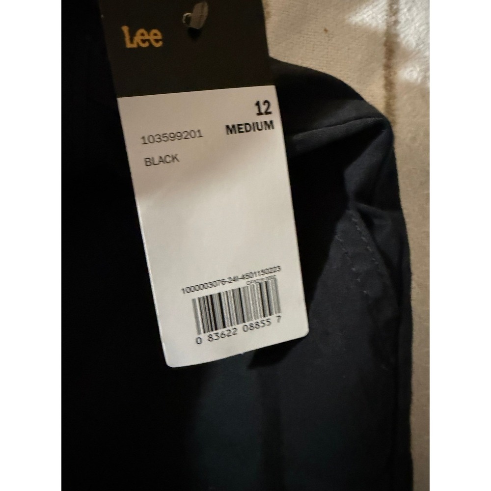 Lee Cargo Shorts Women's Size 12 Mid-Length Utility Pockets Black New with Tags - Picture 2 of 7
